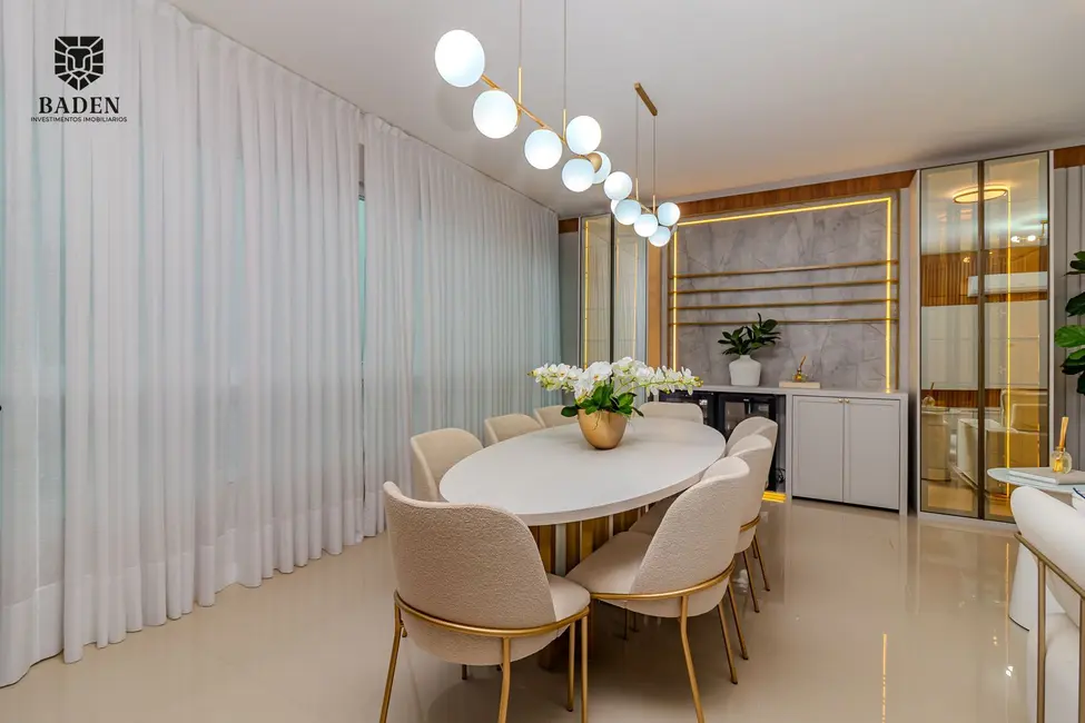 Foto 9 de Apartamento com 3 quartos à venda, 135m2 em Centro, Balneario Camboriu - SC