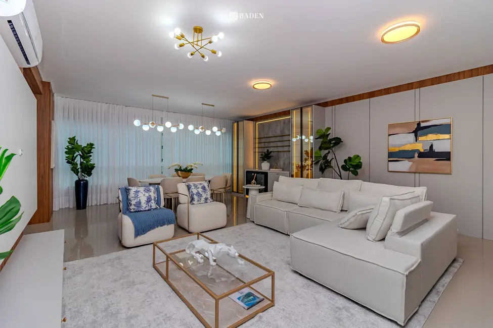 Foto 3 de Apartamento com 3 quartos à venda, 135m2 em Centro, Balneario Camboriu - SC