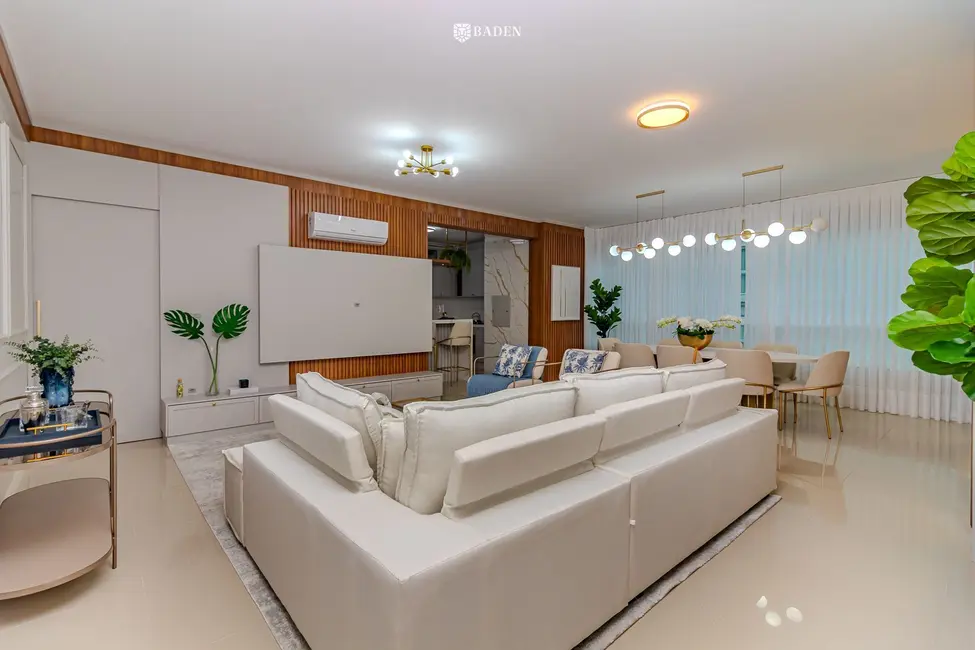 Foto 5 de Apartamento com 3 quartos à venda, 135m2 em Centro, Balneario Camboriu - SC