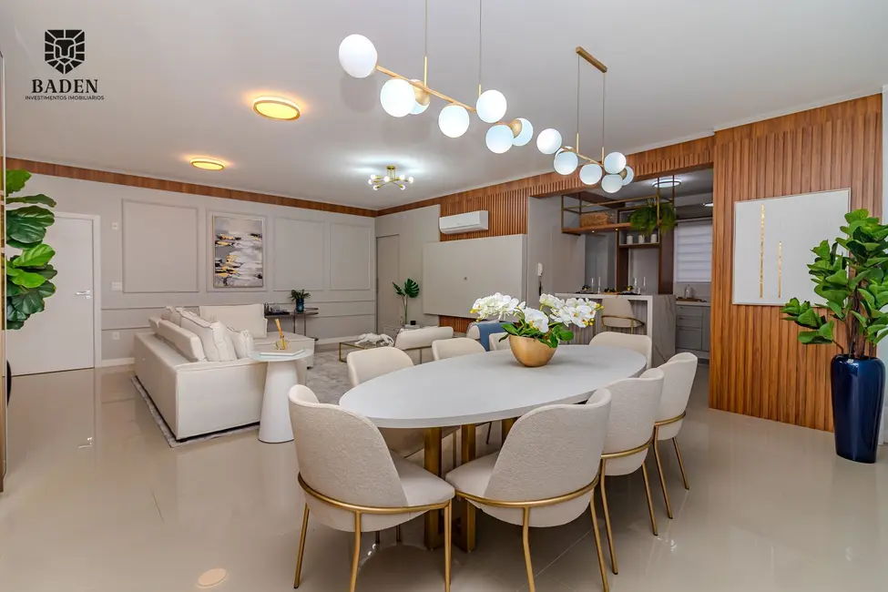 Foto 1 de Apartamento com 3 quartos à venda, 135m2 em Centro, Balneario Camboriu - SC
