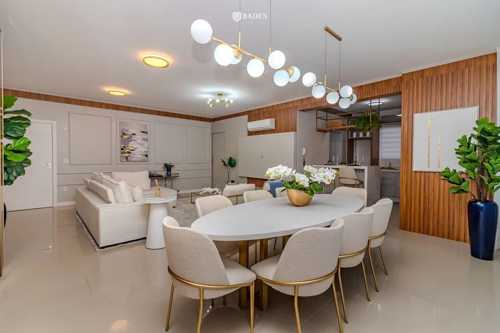 Foto 1 de Apartamento com 3 quartos à venda, 135m2 em Centro, Balneario Camboriu - SC