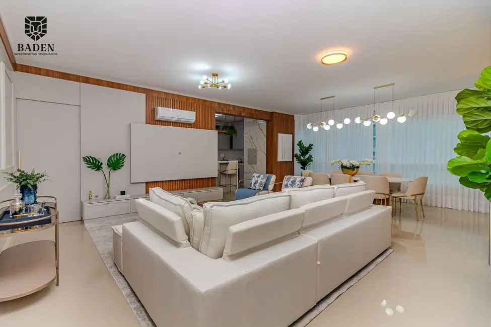Foto 5 de Apartamento com 3 quartos à venda, 135m2 em Centro, Balneario Camboriu - SC