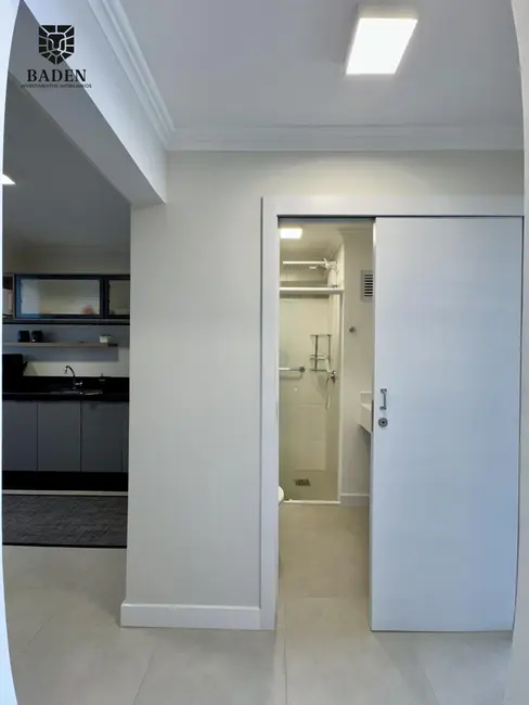 Apartamento com 1 quarto à venda, 51m2 em Centro, Balneario Camboriu - SC - imagem 7 Foto 7 de Apartamento com 1 quarto à venda, 51m2 em Centro, Balneario Camboriu - SC