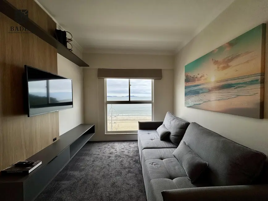 Apartamento com 1 quarto à venda, 51m2 em Centro, Balneario Camboriu - SC - imagem 3 Foto 3 de Apartamento com 1 quarto à venda, 51m2 em Centro, Balneario Camboriu - SC