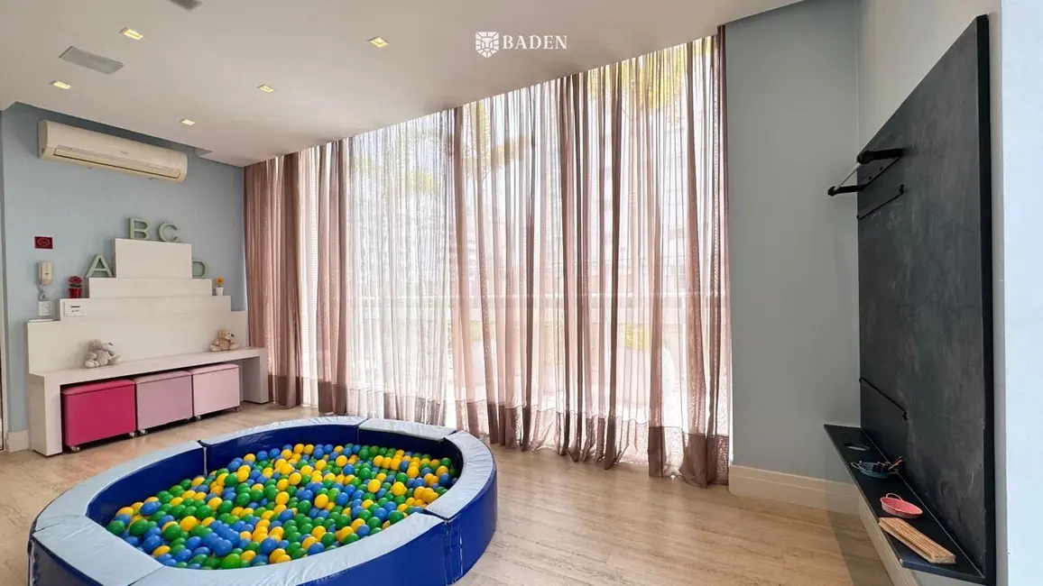 Foto 9 de Apartamento com 4 quartos à venda, 157m2 em Centro, Balneario Camboriu - SC