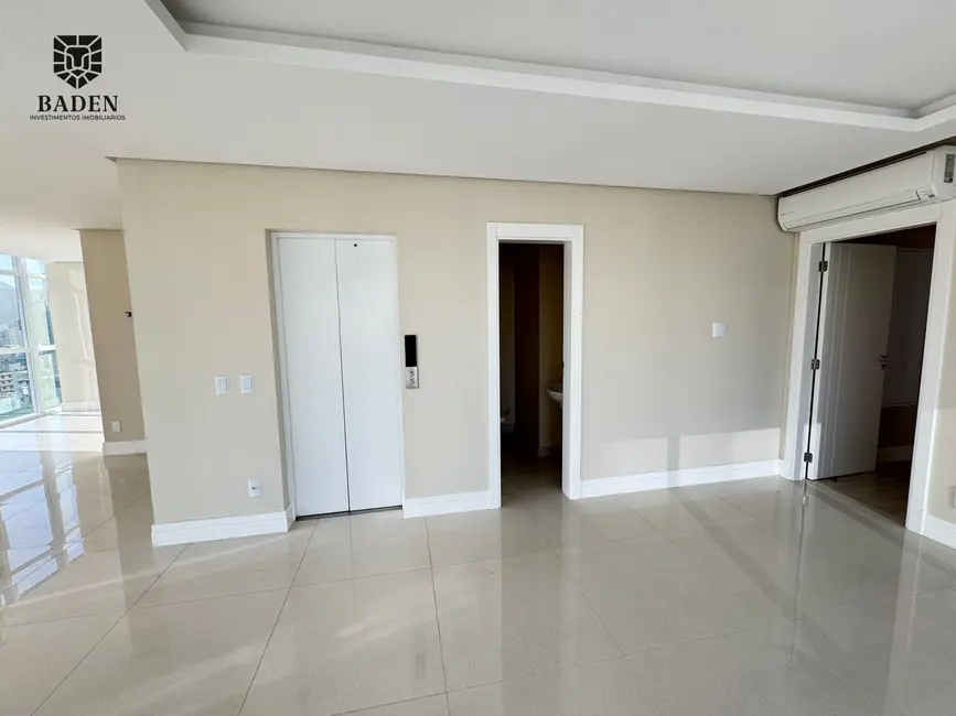 Foto 6 de Apartamento com 4 quartos à venda, 157m2 em Centro, Balneario Camboriu - SC