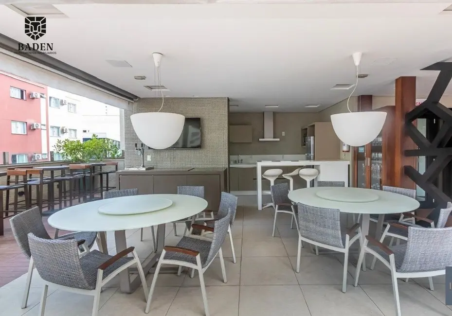 Apartamento com 4 quartos à venda, 285m2 em Centro, Balneario Camboriu - SC - imagem 2 Foto 2 de Apartamento com 4 quartos à venda, 285m2 em Centro, Balneario Camboriu - SC