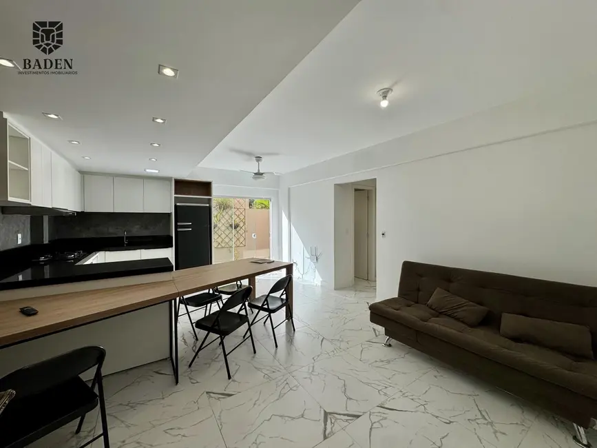 Apartamento com 2 quartos à venda, 105m2 em Centro, Balneario Camboriu - SC - imagem 2 Foto 2 de Apartamento com 2 quartos à venda, 105m2 em Centro, Balneario Camboriu - SC