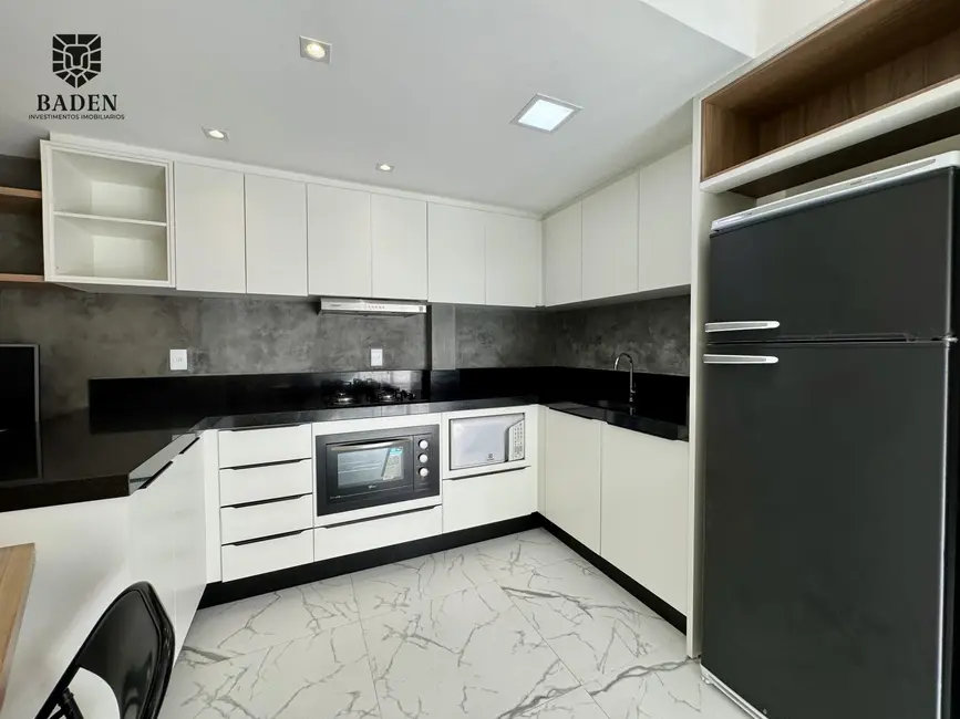 Apartamento com 2 quartos à venda, 105m2 em Centro, Balneario Camboriu - SC - imagem 6 Foto 6 de Apartamento com 2 quartos à venda, 105m2 em Centro, Balneario Camboriu - SC