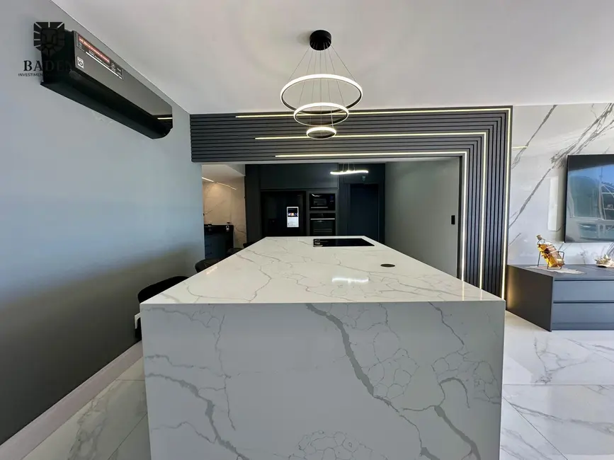 Foto 9 de Apartamento com 4 quartos à venda, 140m2 em Balneario Camboriu - SC