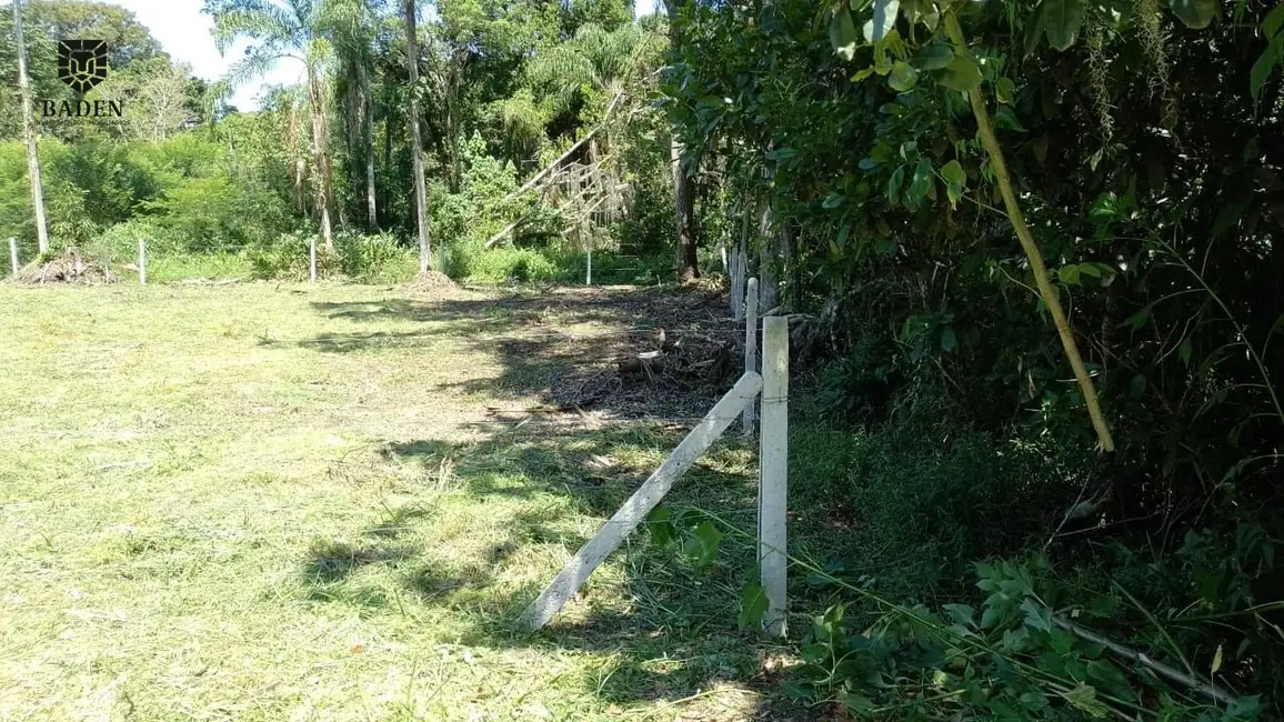 Foto 6 de Terreno / Lote à venda, 650m2 em Bombinhas - SC