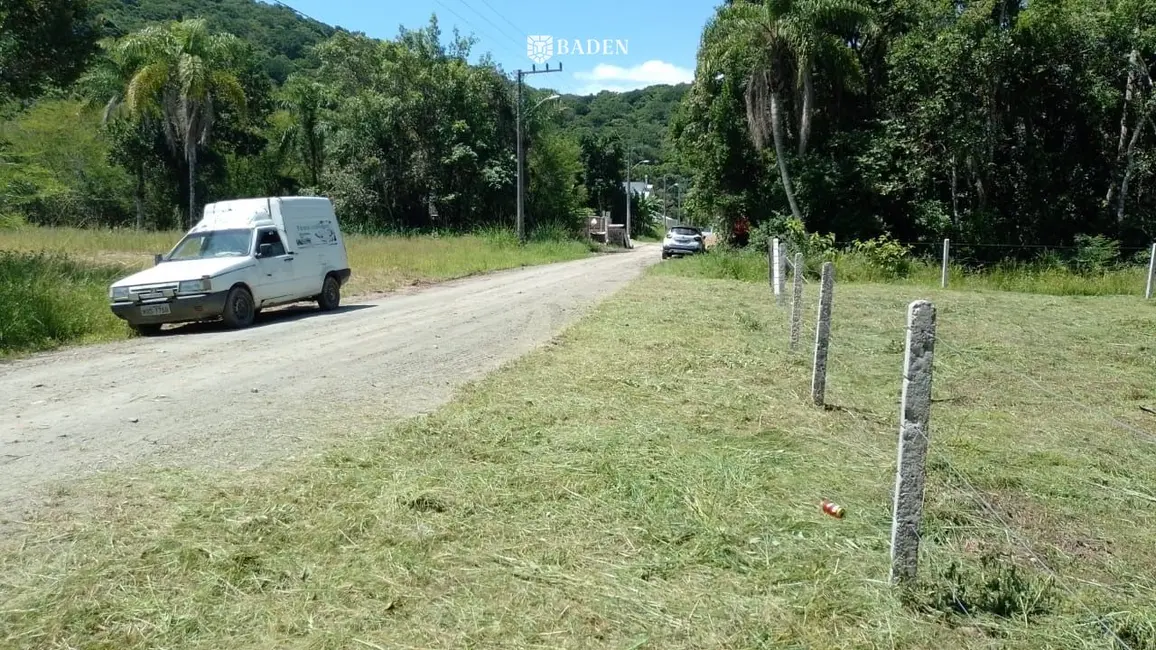 Foto 3 de Terreno / Lote à venda, 650m2 em Bombinhas - SC