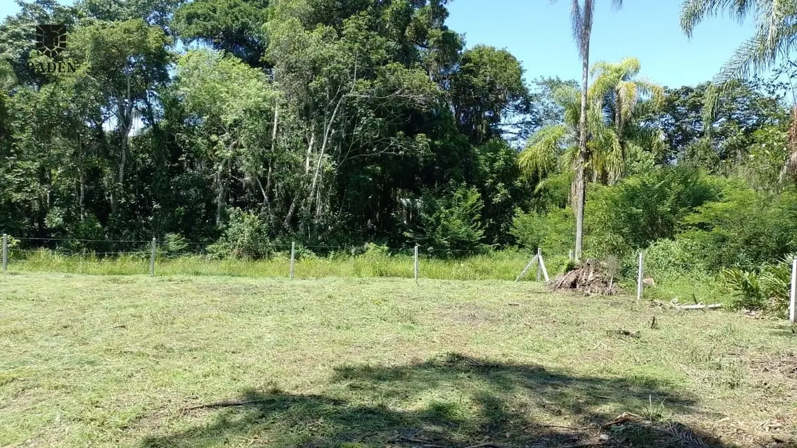 Foto 1 de Terreno / Lote à venda, 650m2 em Bombinhas - SC