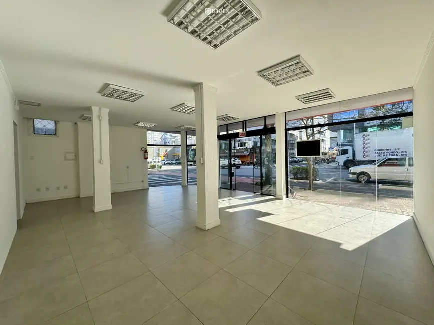 Foto 4 de Sala Comercial com 1 quarto para alugar, 60m2 em Centro, Balneario Camboriu - SC