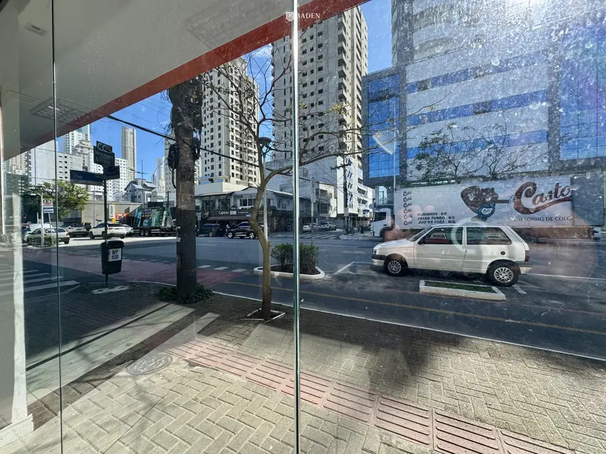 Foto 5 de Sala Comercial com 1 quarto para alugar, 60m2 em Centro, Balneario Camboriu - SC