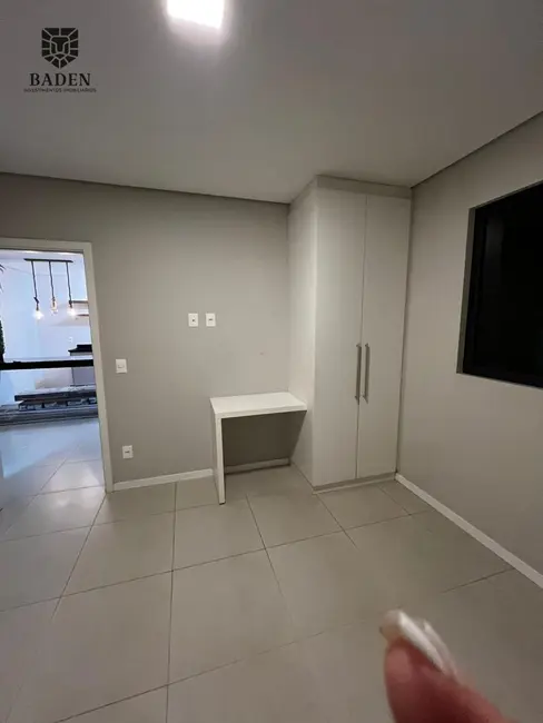 Foto 4 de Apartamento com 1 quarto à venda, 50m2 em Centro, Balneario Camboriu - SC