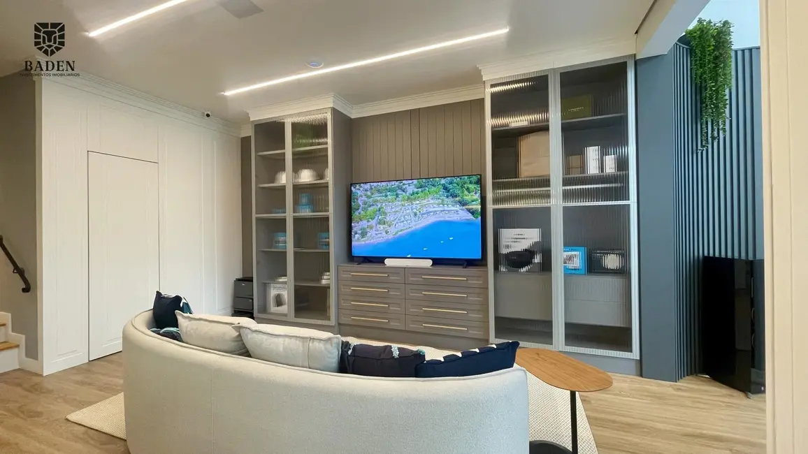 Foto 3 de Loja com 1 quarto à venda, 125m2 em Centro, Balneario Camboriu - SC