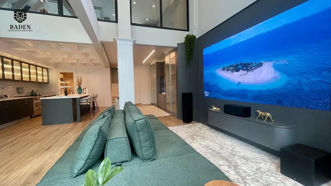 Foto 1 de Loja com 1 quarto à venda, 125m2 em Centro, Balneario Camboriu - SC