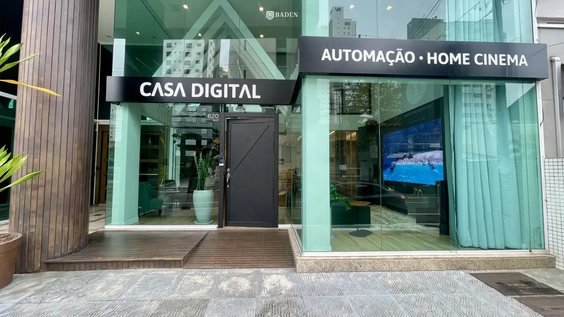 Foto 2 de Loja com 1 quarto à venda, 125m2 em Centro, Balneario Camboriu - SC