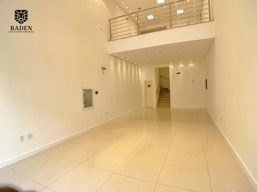 Foto 1 de Sala Comercial com 1 quarto à venda, 95m2 em Centro, Balneario Camboriu - SC