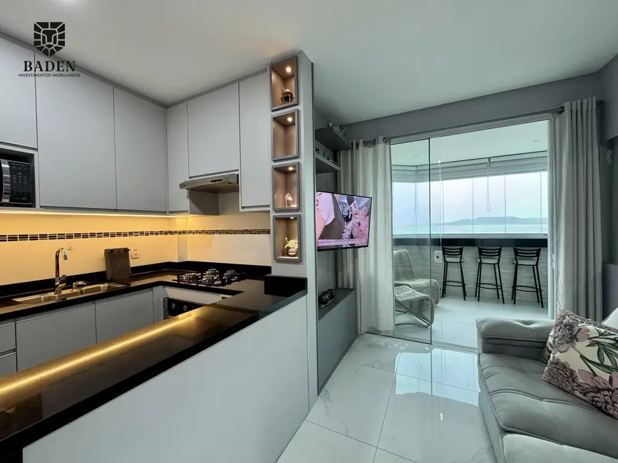 Foto 4 de Apartamento com 3 quartos à venda, 70m2 em Itapema - SC