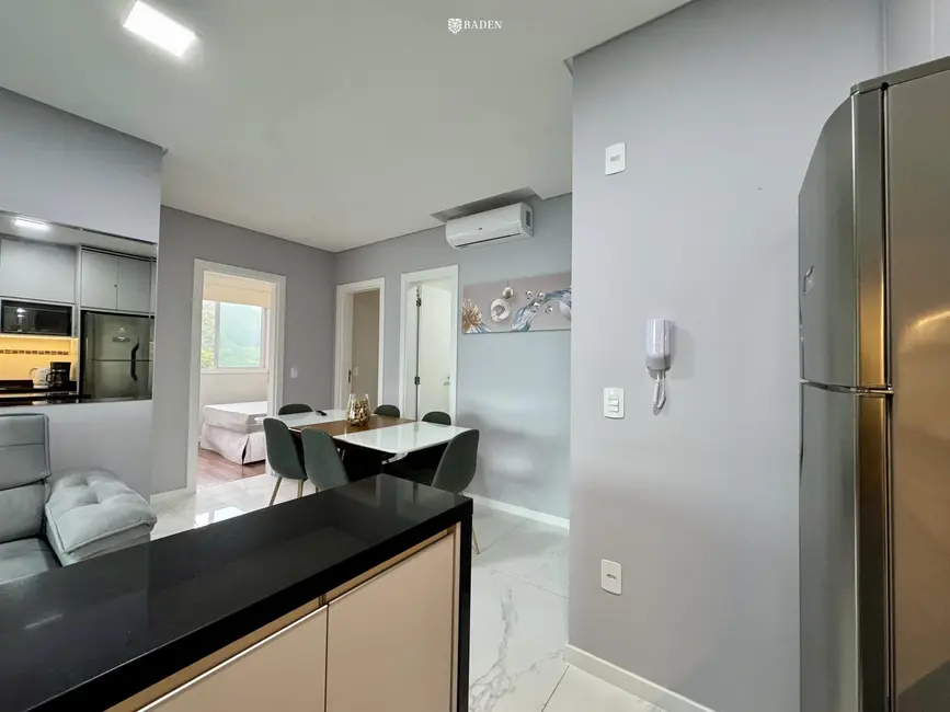 Foto 9 de Apartamento com 3 quartos à venda, 70m2 em Itapema - SC
