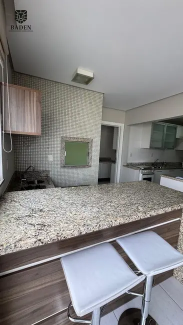 Apartamento com 3 quartos para alugar, 130m2 em Centro, Balneario Camboriu - SC - imagem 8 Foto 8 de Apartamento com 3 quartos para alugar, 130m2 em Centro, Balneario Camboriu - SC