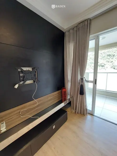 Foto 3 de Apartamento com 2 quartos à venda, 74m2 em Camboriu - SC