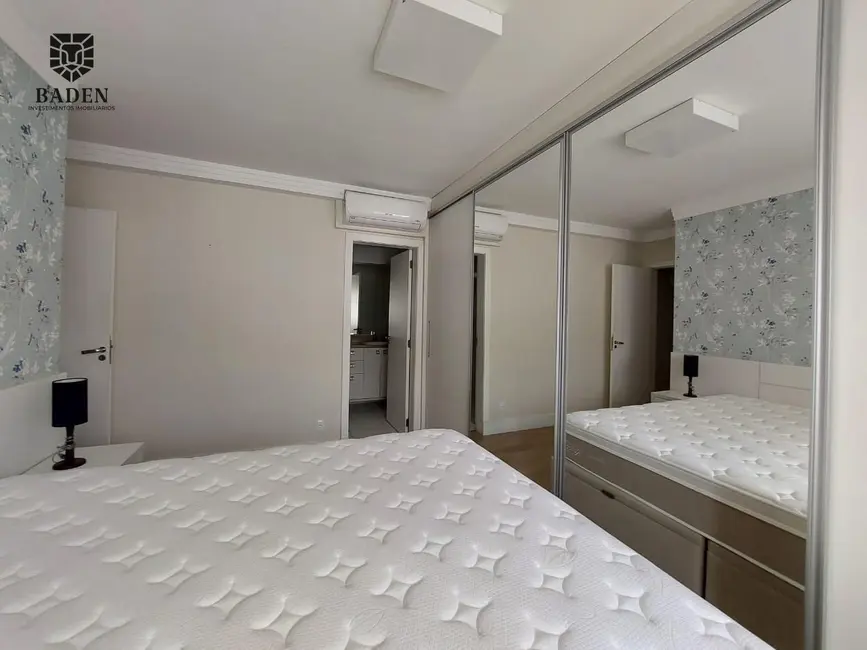 Foto 5 de Apartamento com 2 quartos à venda, 74m2 em Camboriu - SC