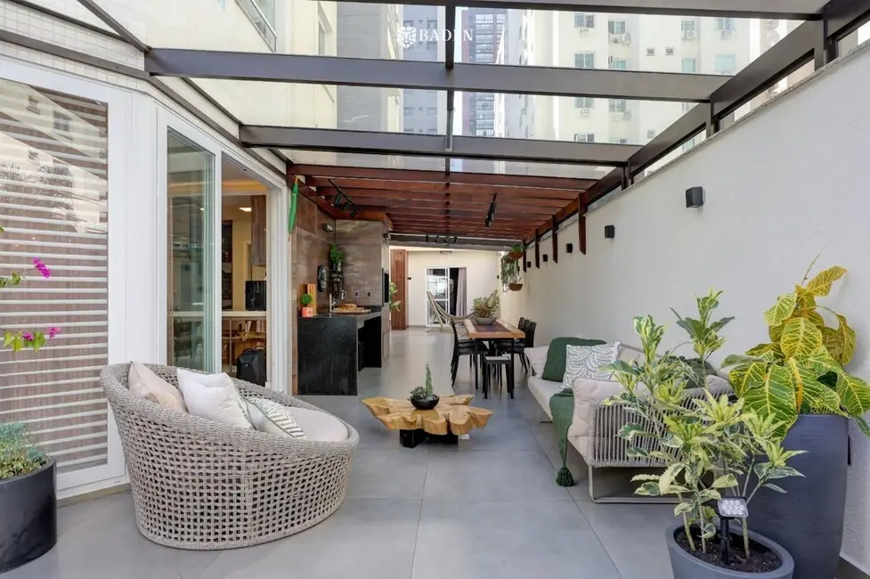 Foto 2 de Apartamento com 3 quartos à venda, 240m2 em Centro, Balneario Camboriu - SC