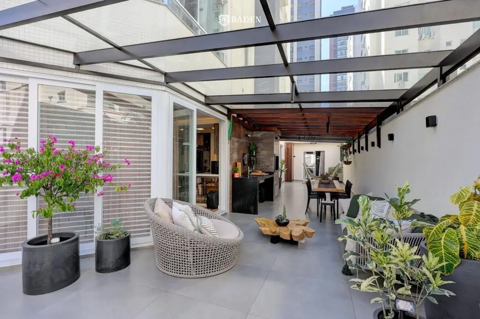 Foto 3 de Apartamento com 3 quartos à venda, 240m2 em Centro, Balneario Camboriu - SC