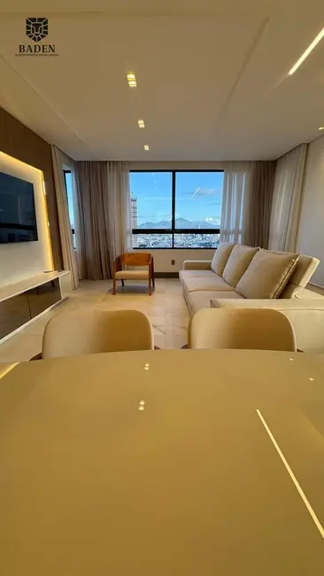Apartamento com 3 quartos para alugar, 130m2 em Centro, Balneario Camboriu - SC - imagem 2 Foto 2 de Apartamento com 3 quartos para alugar, 130m2 em Centro, Balneario Camboriu - SC