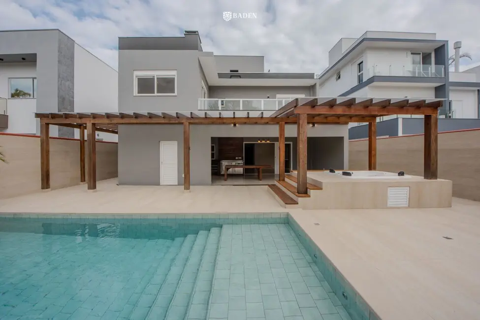 Foto 8 de Casa de Condomínio com 4 quartos à venda, 375m2 em Balneario Camboriu - SC