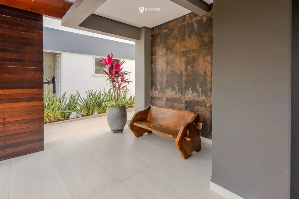 Foto 3 de Casa de Condomínio com 4 quartos à venda, 375m2 em Balneario Camboriu - SC