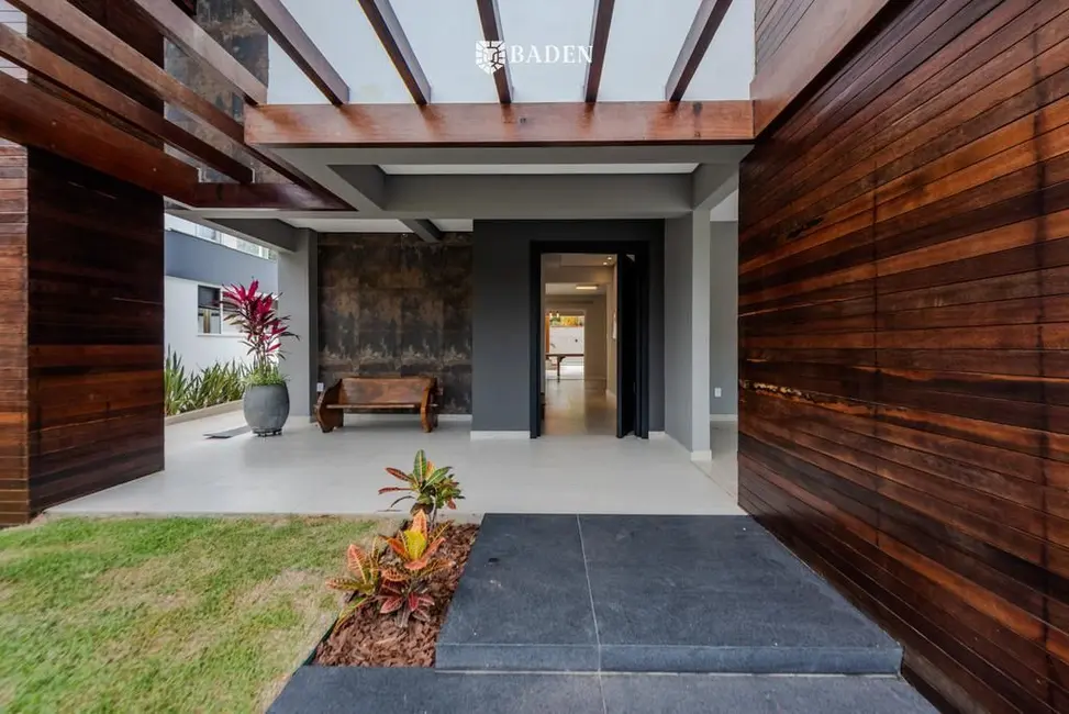 Foto 5 de Casa de Condomínio com 4 quartos à venda, 375m2 em Balneario Camboriu - SC