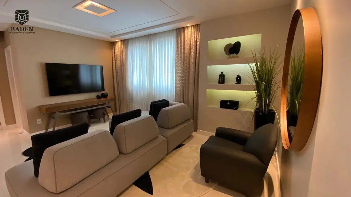 Apartamento com 3 quartos à venda, 145m2 em Centro, Balneario Camboriu - SC - imagem 6 Foto 6 de Apartamento com 3 quartos à venda, 145m2 em Centro, Balneario Camboriu - SC