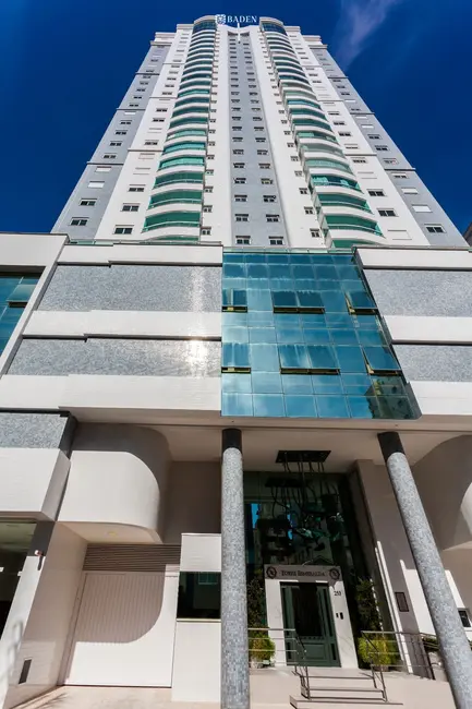 Foto 2 de Apartamento com 3 quartos à venda, 145m2 em Centro, Balneario Camboriu - SC