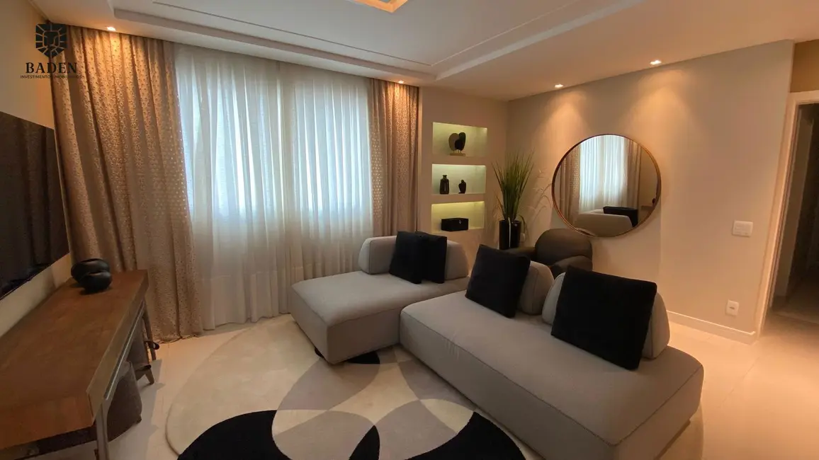 Apartamento com 3 quartos à venda, 145m2 em Centro, Balneario Camboriu - SC - imagem 5 Foto 5 de Apartamento com 3 quartos à venda, 145m2 em Centro, Balneario Camboriu - SC