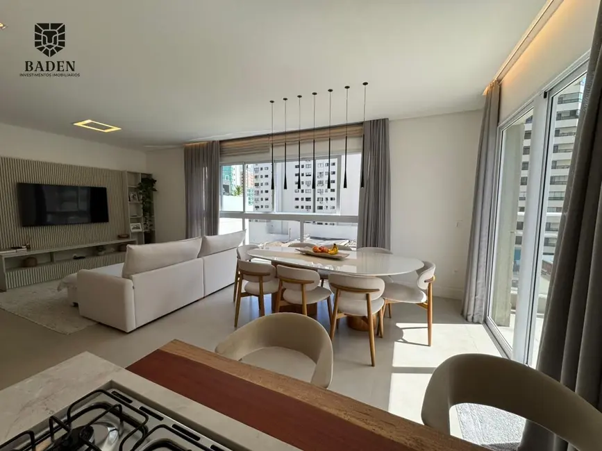 Apartamento com 3 quartos à venda, 283m2 em Centro, Balneario Camboriu - SC - imagem 3 Foto 3 de Apartamento com 3 quartos à venda, 283m2 em Centro, Balneario Camboriu - SC