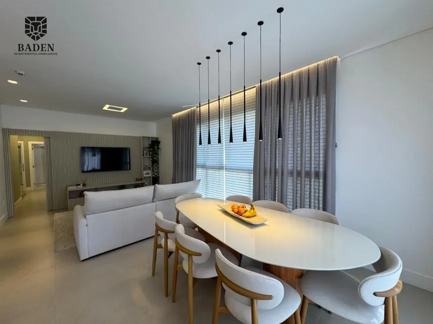 Apartamento com 3 quartos à venda, 283m2 em Centro, Balneario Camboriu - SC - imagem 2 Foto 2 de Apartamento com 3 quartos à venda, 283m2 em Centro, Balneario Camboriu - SC