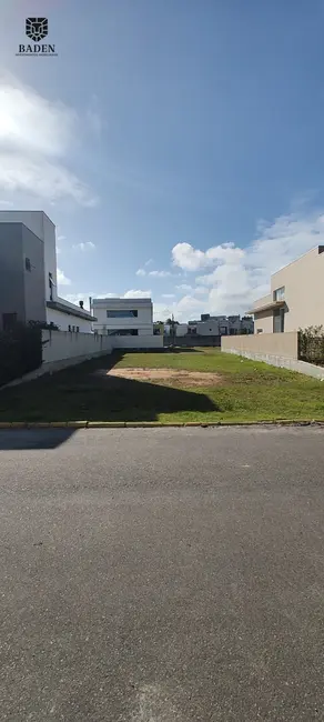 Foto 1 de Terreno / Lote à venda, 373m2 em Balneario Camboriu - SC