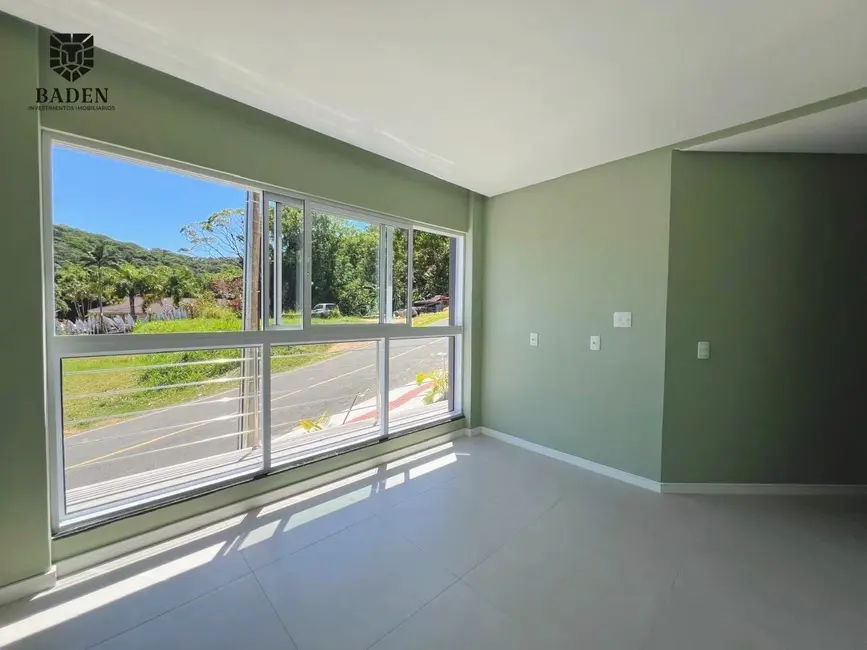 Foto 2 de Apartamento com 2 quartos para alugar, 53m2 em São Judas Tadeu, Balneario Camboriu - SC