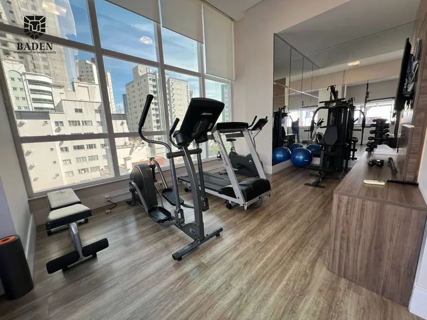 Apartamento com 3 quartos à venda, 130m2 em Centro, Balneario Camboriu - SC - imagem 8 Foto 8 de Apartamento com 3 quartos à venda, 130m2 em Centro, Balneario Camboriu - SC