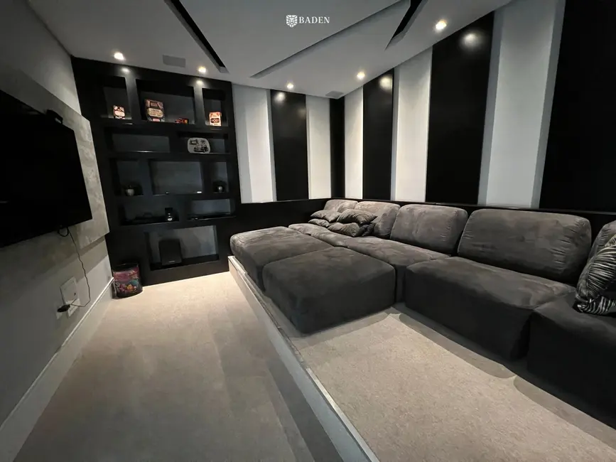 Foto 6 de Apartamento com 3 quartos à venda, 130m2 em Centro, Balneario Camboriu - SC