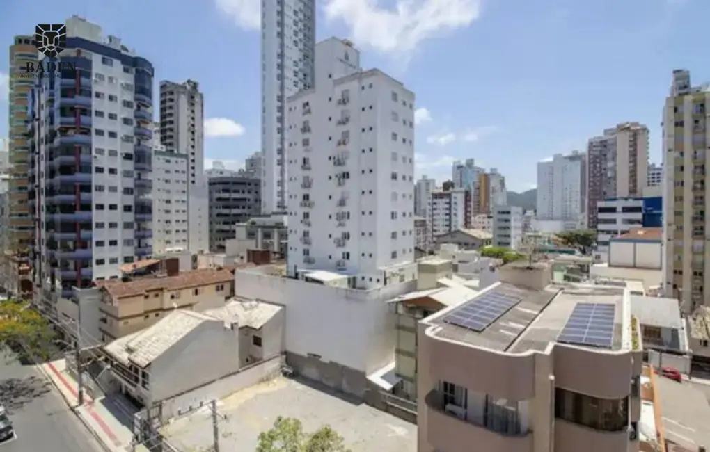 Cobertura com 4 quartos à venda, 163m2 em Centro, Balneario Camboriu - SC - imagem 3 Foto 3 de Cobertura com 4 quartos à venda, 163m2 em Centro, Balneario Camboriu - SC