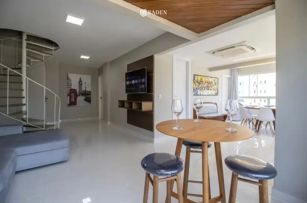 Foto 4 de Cobertura com 4 quartos à venda, 163m2 em Centro, Balneario Camboriu - SC