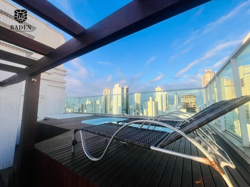 Cobertura com 4 quartos para alugar, 274m2 em Centro, Balneario Camboriu - SC - imagem 4 Foto 4 de Cobertura com 4 quartos para alugar, 274m2 em Centro, Balneario Camboriu - SC