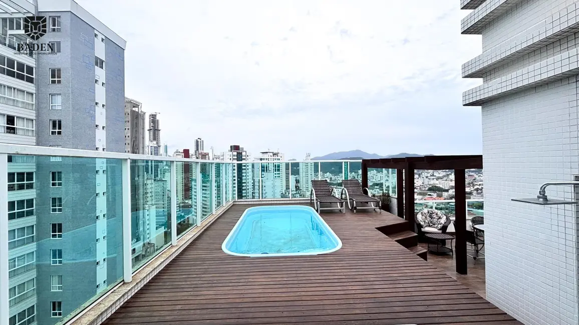 Cobertura com 4 quartos para alugar, 274m2 em Centro, Balneario Camboriu - SC - imagem 7 Foto 7 de Cobertura com 4 quartos para alugar, 274m2 em Centro, Balneario Camboriu - SC