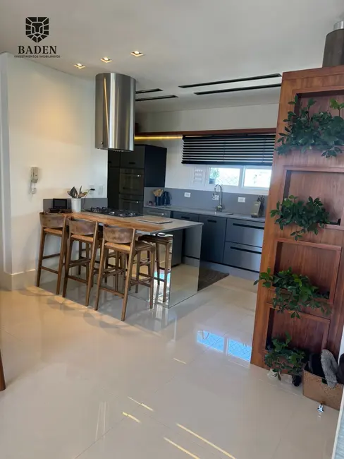 Apartamento com 3 quartos à venda, 122m2 em Centro, Balneario Camboriu - SC - imagem 6 Foto 6 de Apartamento com 3 quartos à venda, 122m2 em Centro, Balneario Camboriu - SC