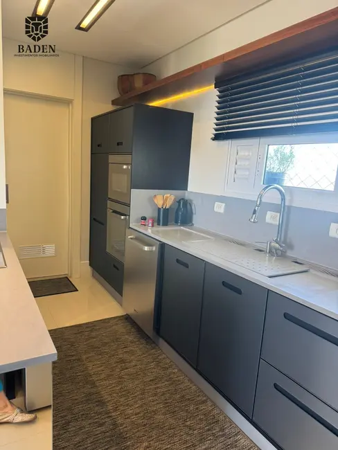 Apartamento com 3 quartos à venda, 122m2 em Centro, Balneario Camboriu - SC - imagem 4 Foto 4 de Apartamento com 3 quartos à venda, 122m2 em Centro, Balneario Camboriu - SC